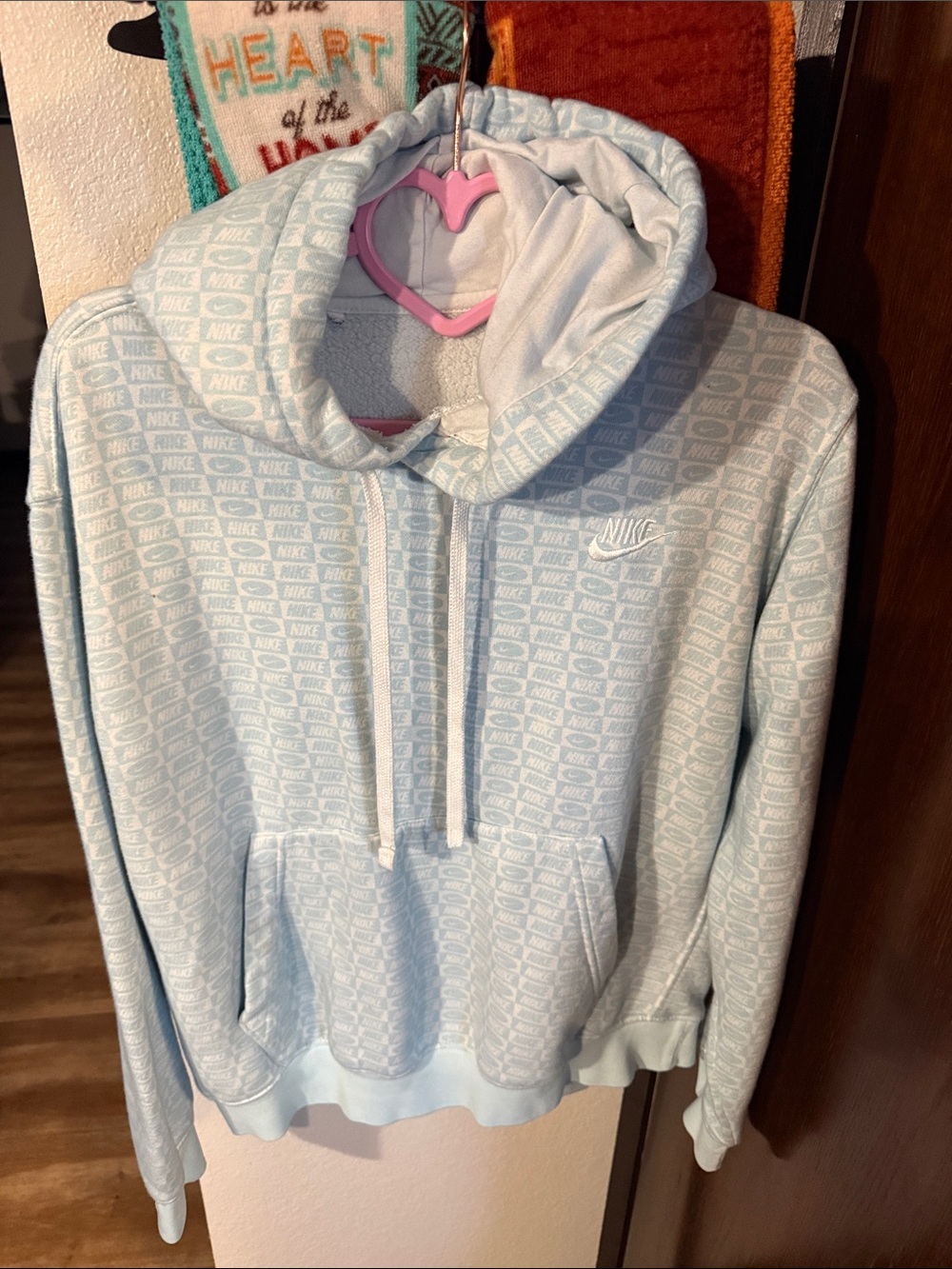 Nike Women's Light Blue Patterned Hooded Sweatshirt